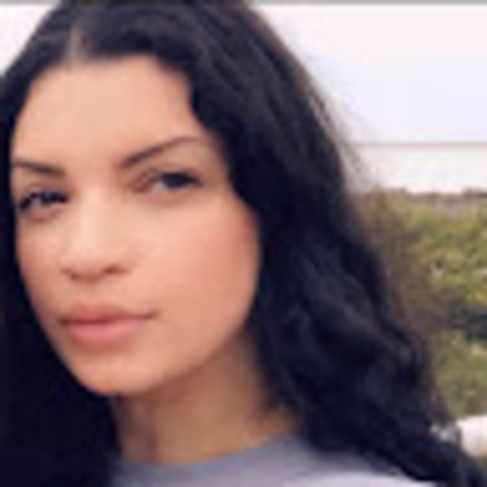Meet your Posher, Ana